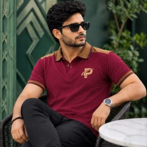 মেরুন